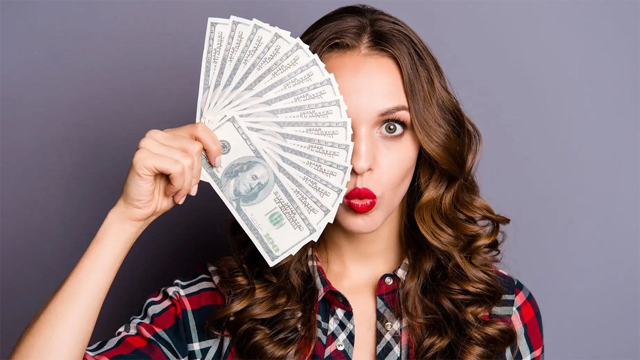 Nghề tay trái là gì? TOP 5 bí quyết làm giàu từ nghề tay trái hấp dẫn cho dân văn phòng