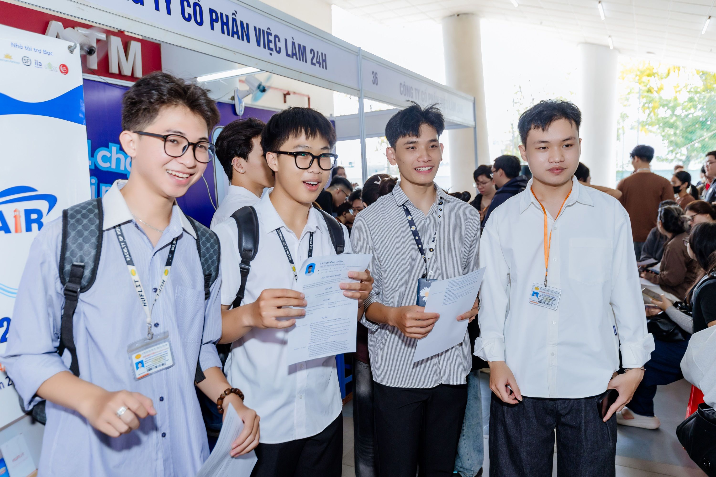 Kinh doanh - Bán hàng: Bệ phóng kỹ năng vững chắc cho bạn trẻ mới ra trường