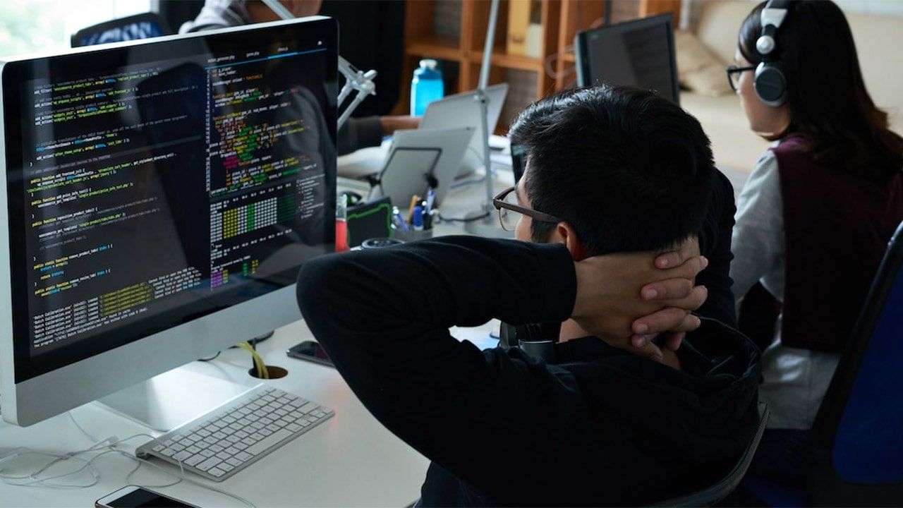 Dev là gì? Tất tần tật về lộ trình phát triển và mức lương cho người ...