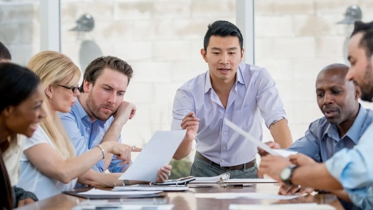 Expat là gì? Làm sao để tuyển dụng và giữ chân Expat tại Việt Nam hiệu quả?