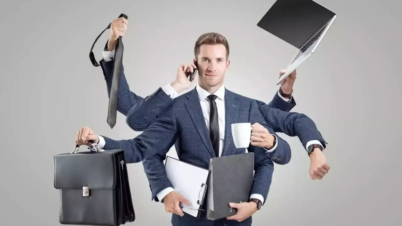 Kiêm nhiệm là gì?