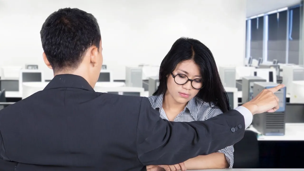 Manage Out là gì? Dấu hiệu chứng tỏ bạn đang bị công ty đuổi khéo